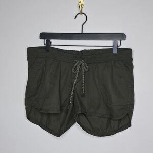 Jessica Simpson Army Green Relaxed Maternity Shorts Size Medium